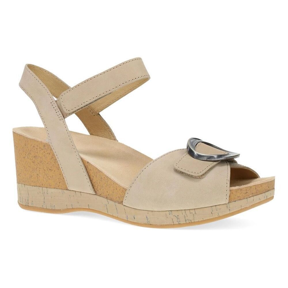 NEW Dansko Stella Sandal in Sand Milled Nubuck Size 7(37) Retro, Romantic NIB‎